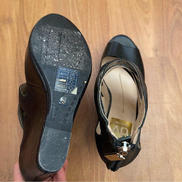 Dolce Vita Wedges - Picture 3 of 3